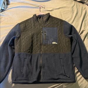 Eddie Bauer Men's Black and Navy Zip-Up Sweater